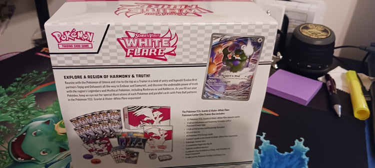 Pokemon TCG Black Bolt Center Elite Trainer Box
