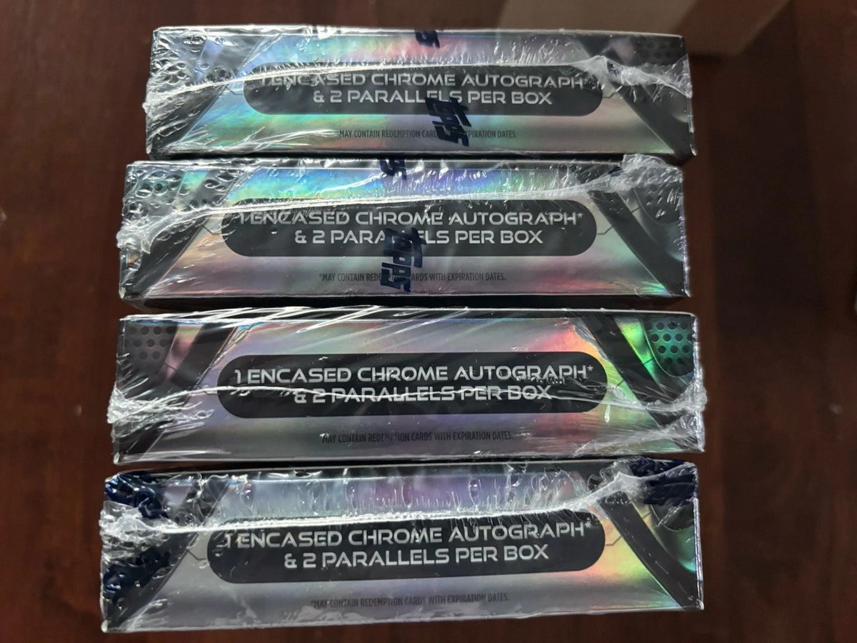 Topps 2025 Chrome Black Football Hobby Box